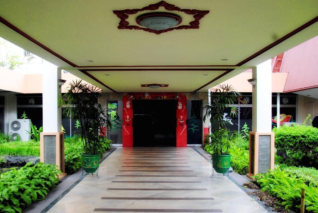 Sahid Kawanua Hotel Manado Eksteriør billede