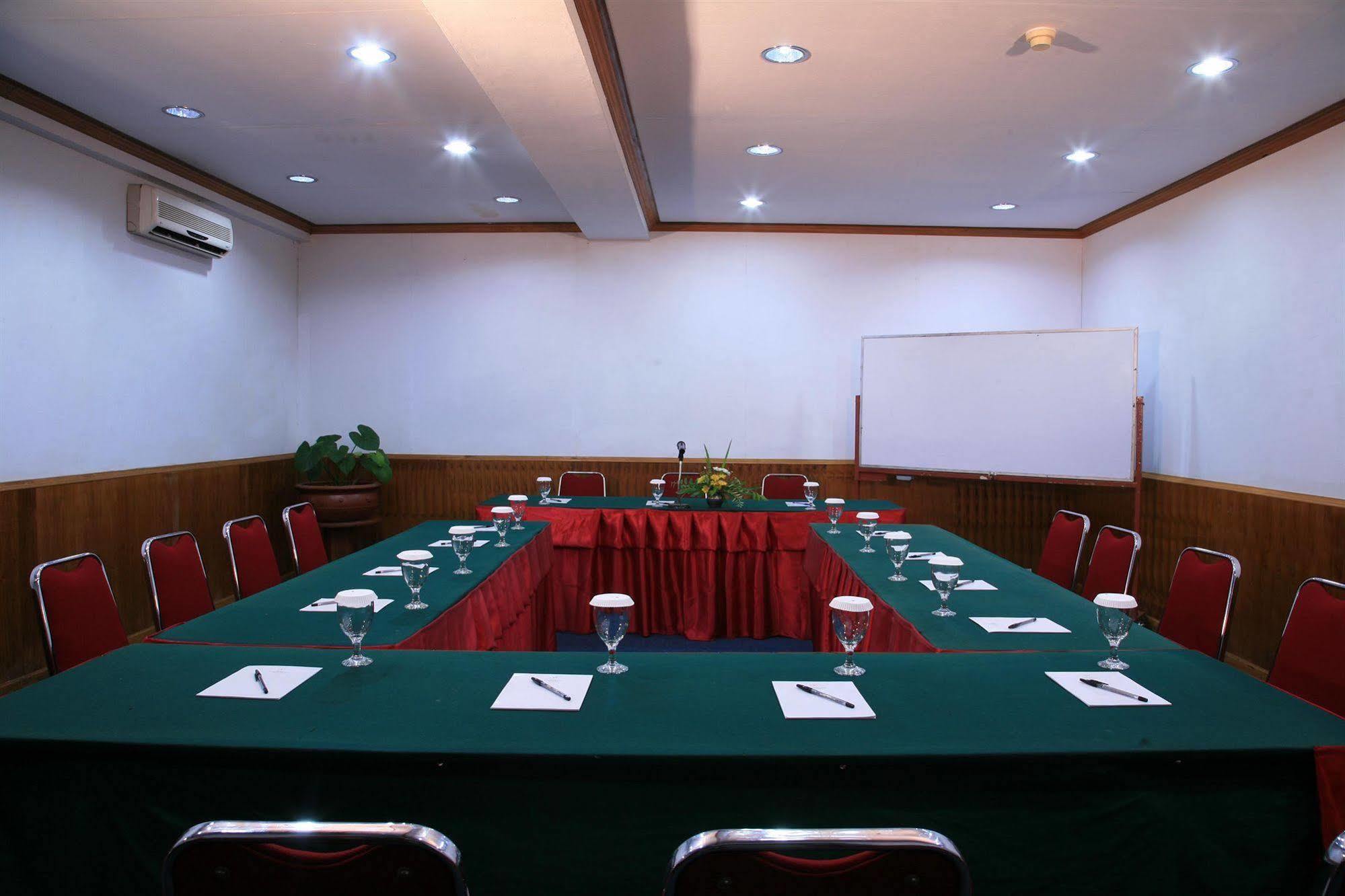 Sahid Kawanua Hotel Manado Eksteriør billede